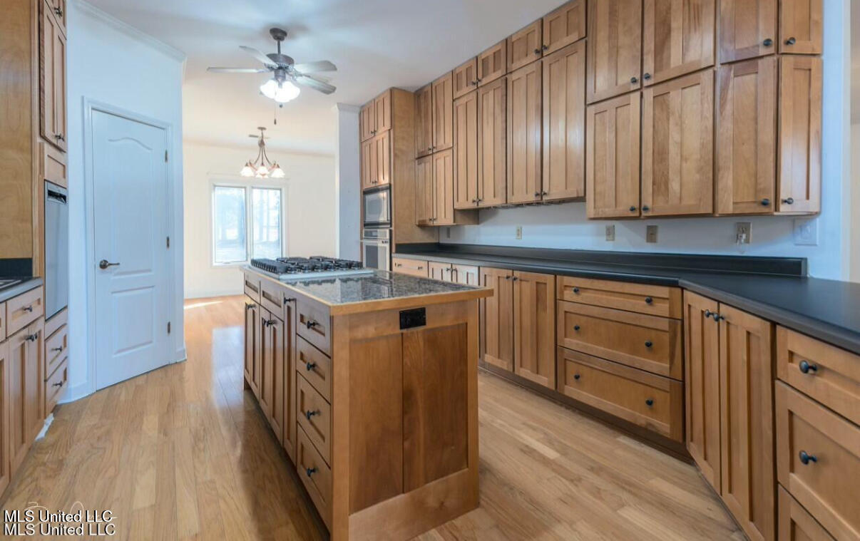 327 Getwell Road Hernando, MS 38632 - Photo 7 of 25 IMG_1443