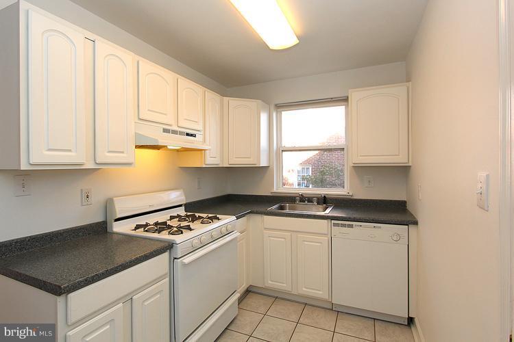 2713 Arcola Avenue Silver Spring, MD 20902 - Photo 8 of 9 Kitchen