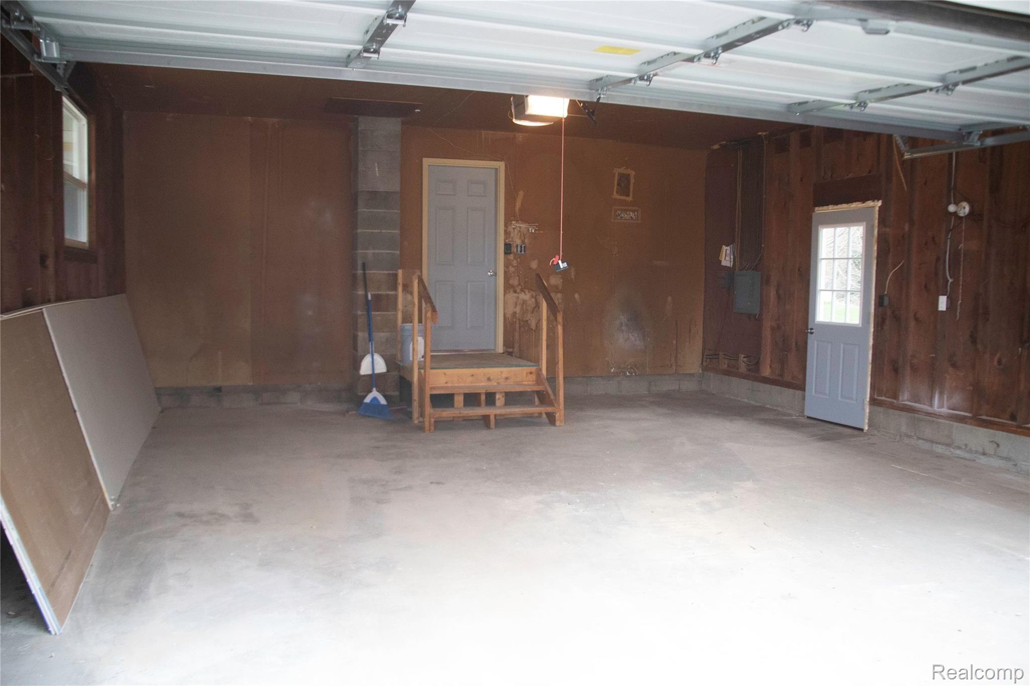 5925 Mason Road Fowlerville, MI 48836 - Photo 19 of 19 masongarage.jpg