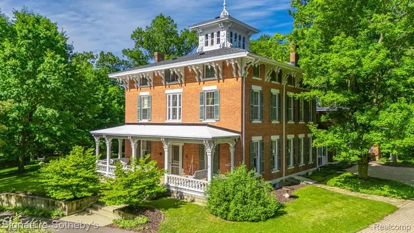 $1,299,900 | 410 North Eagle Street, Marshall, MI 49068