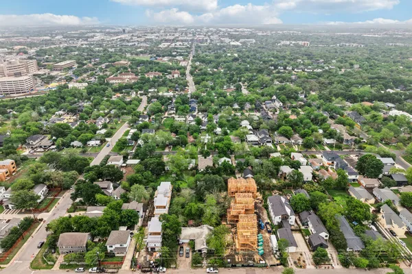 $999,999 | 4411 Banister Lane, Austin, TX 78745