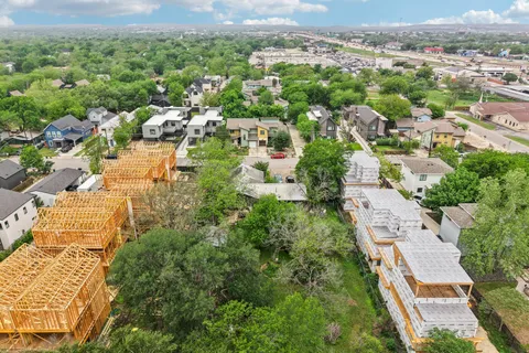 $999,999 | 4411 Banister Lane, Austin, TX 78745