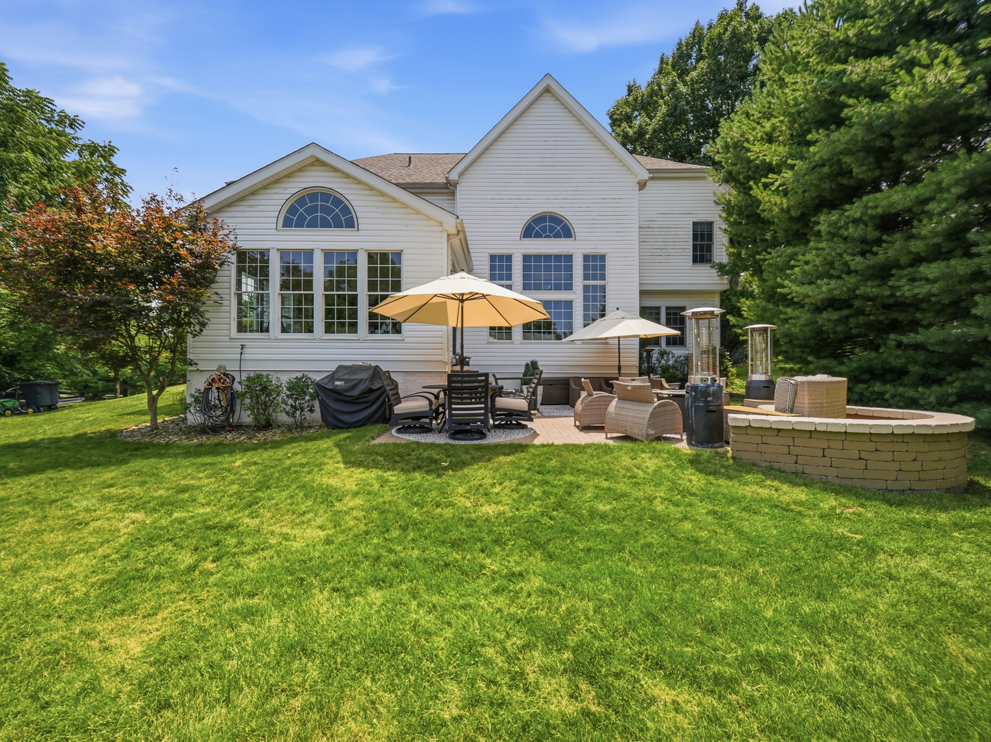 1805 Hassam Road Coraopolis, PA 15108 - Photo 7 of 47 Gallery Image 7
