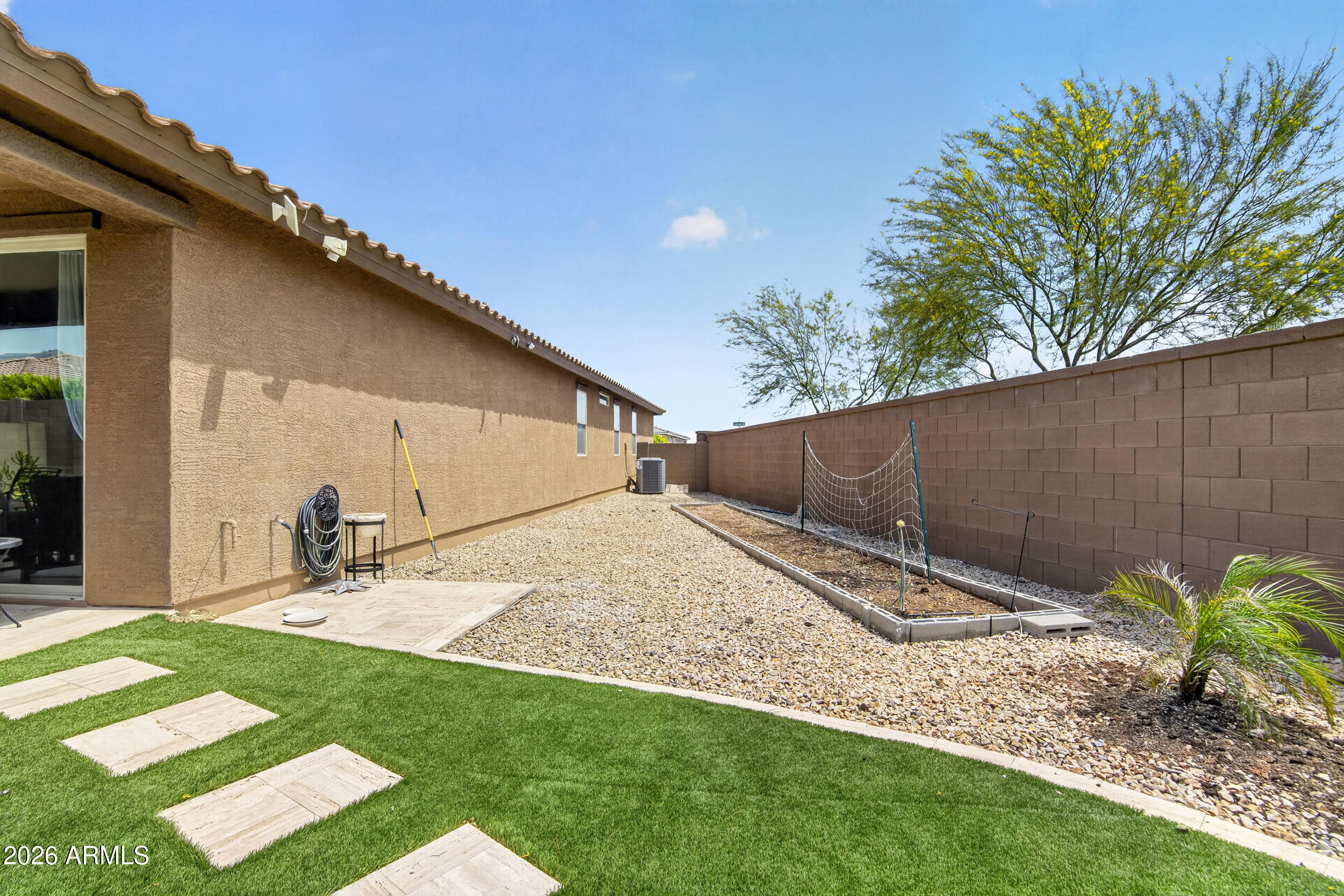 12330 East Soloman Road Gold Canyon, AZ 85118 - Photo 47 of 69 a backyard of a house with seating space