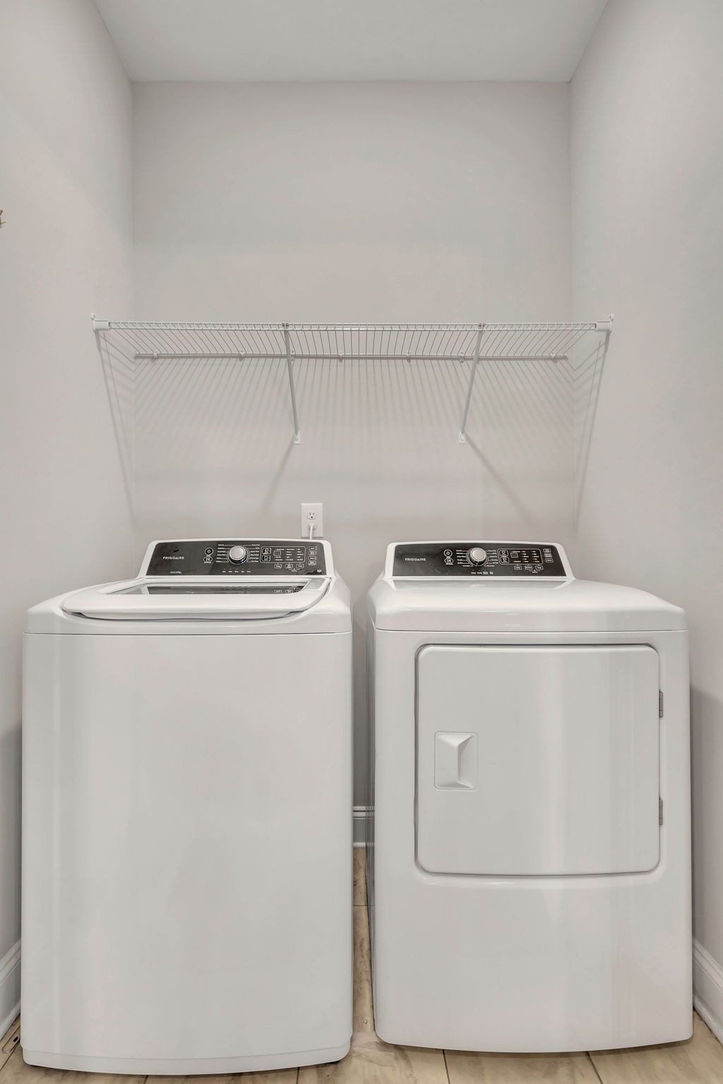 342 Buckner Cir Mount Mount Juliet, TN 37122 - Photo 20 of 40 a utility room with dryer and washer