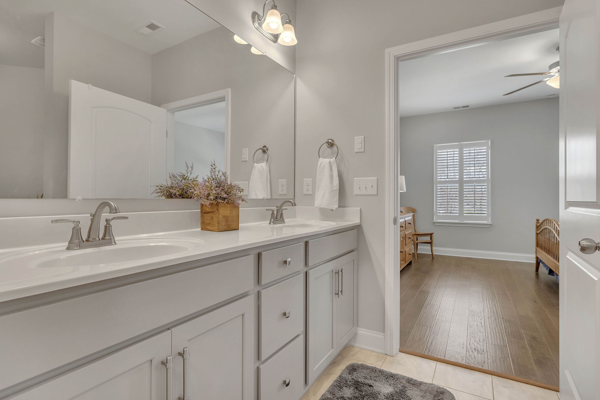 342 Buckner Cir Mount Mount Juliet, TN 37122 - Photo 24 of 40 a spacious en suite bathroom with double sink and a mirror