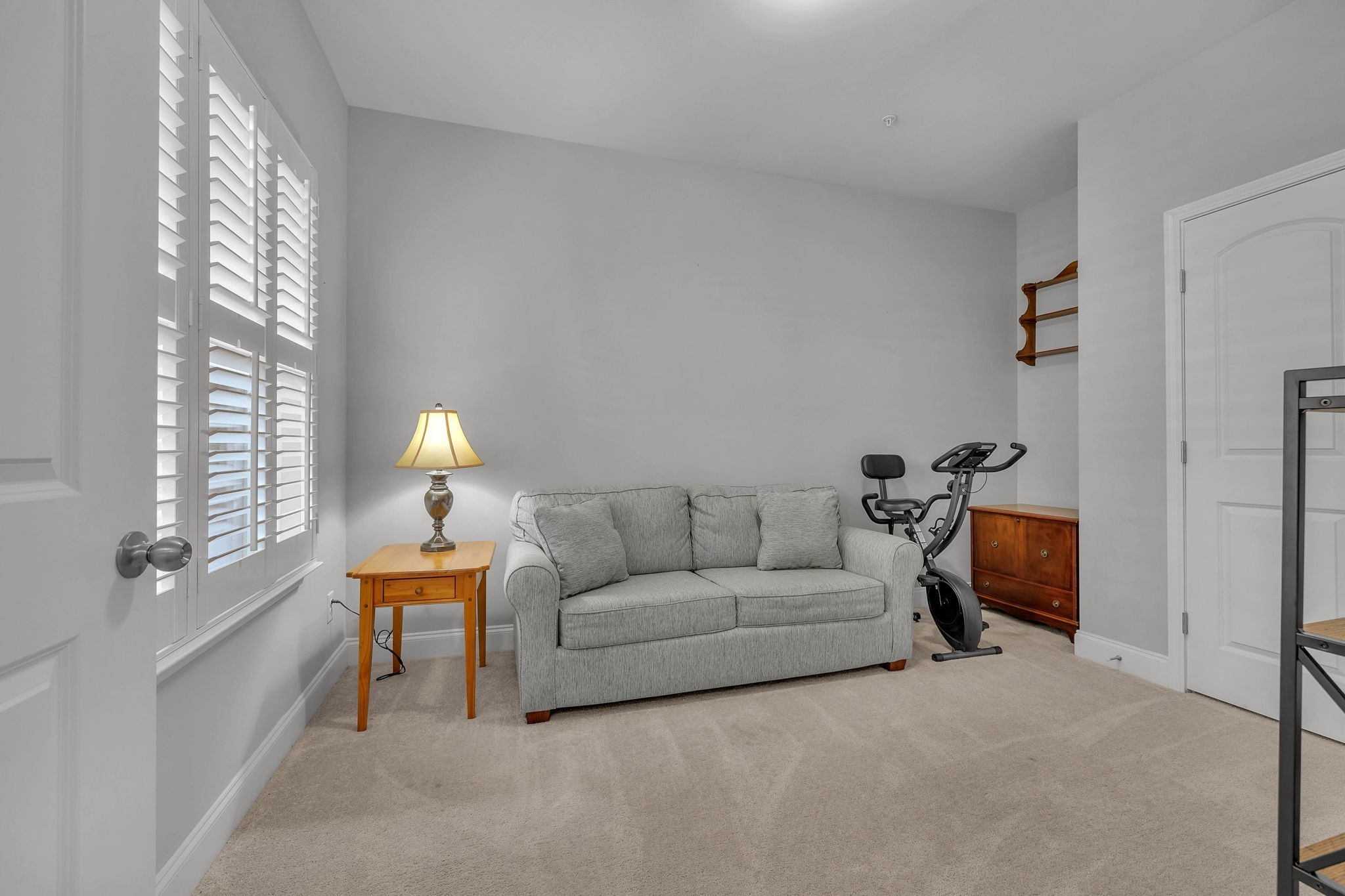 342 Buckner Cir Mount Mount Juliet, TN 37122 - Photo 27 of 40 a living room with furniture and a lamp
