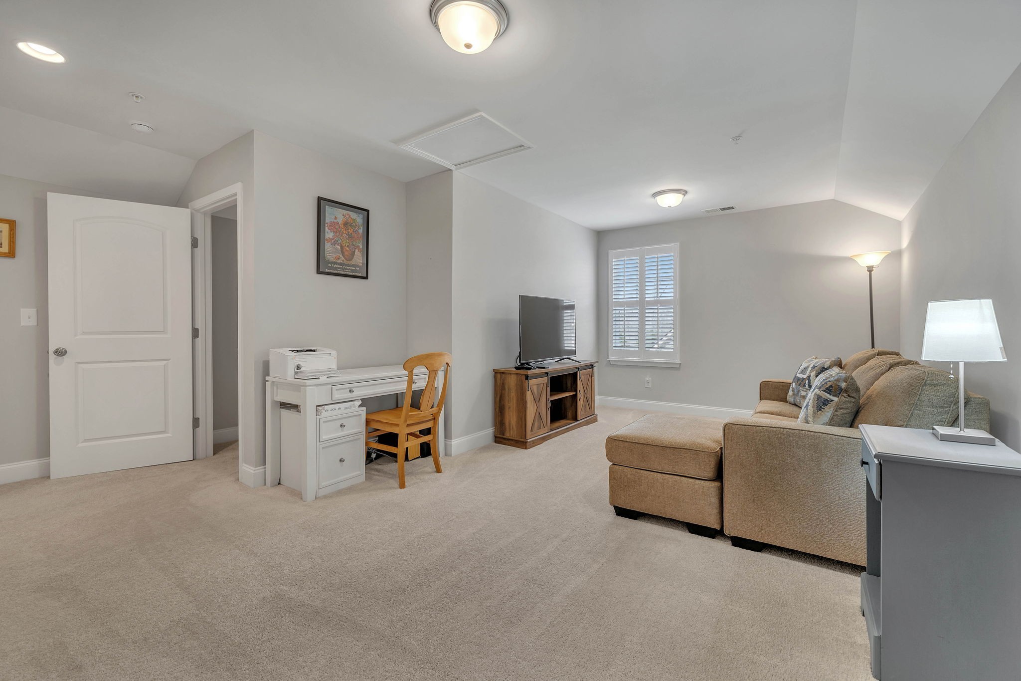 342 Buckner Cir Mount Mount Juliet, TN 37122 - Photo 30 of 40 a living room with furniture and a wooden floor