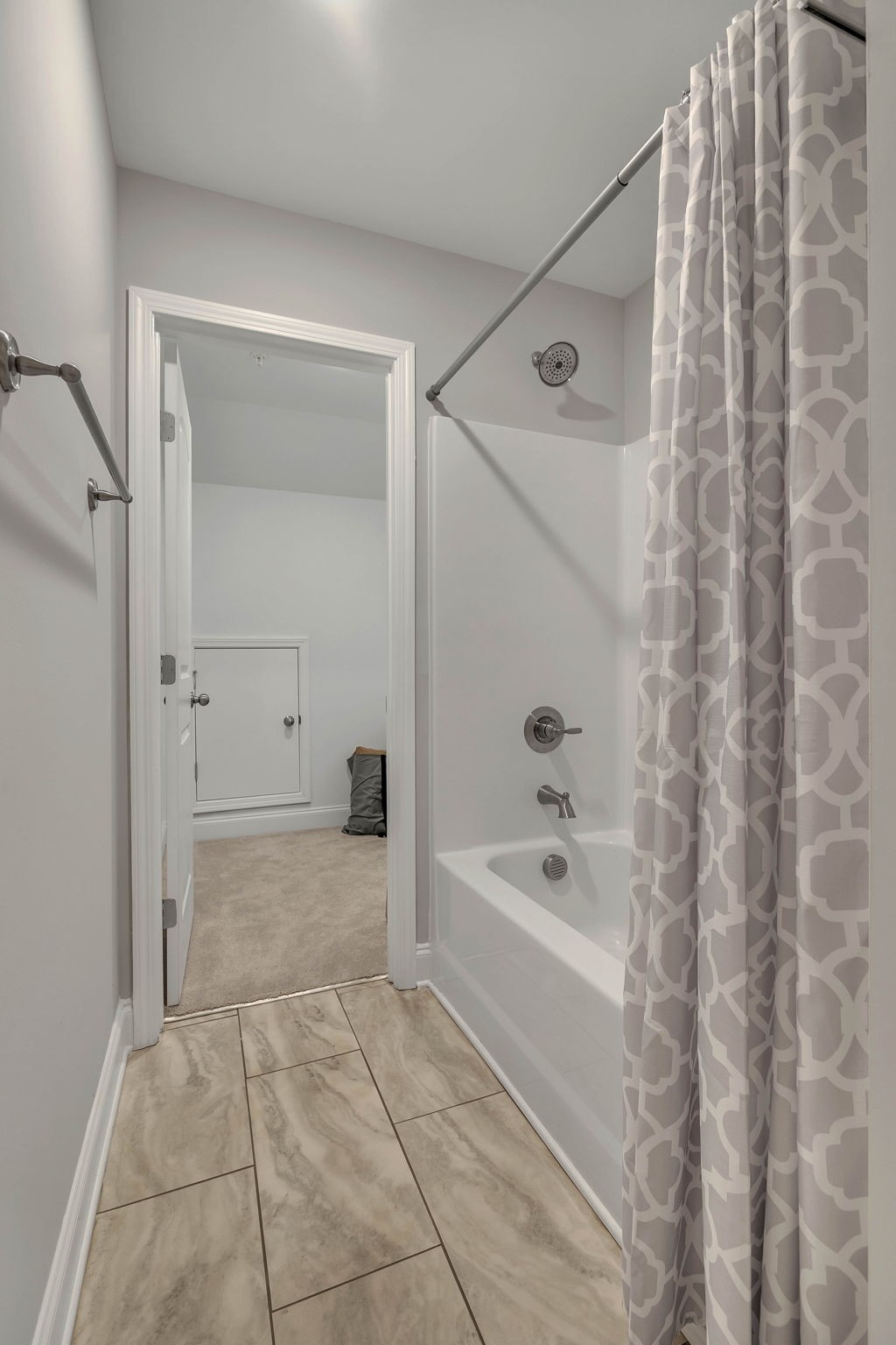 342 Buckner Cir Mount Mount Juliet, TN 37122 - Photo 33 of 40 a bathroom with a bathtub and a shower