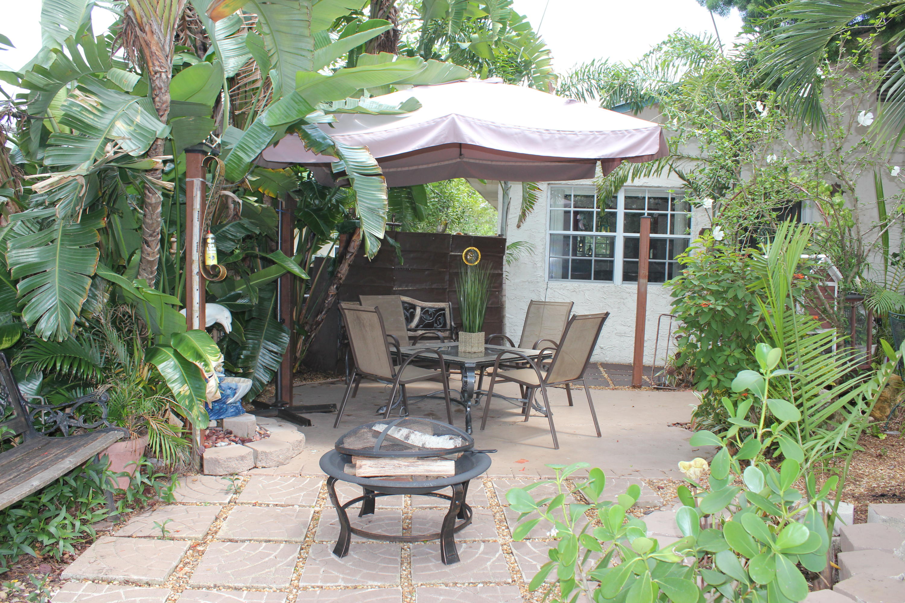 207 3rd Street Jupiter, FL 33458 - Photo 25 of 28 Front patio