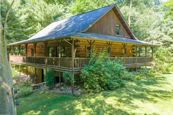$668,000 | 1254 Burbank Road, Quincy, MI 49082