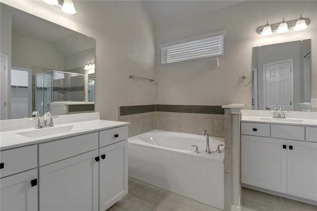 624 Peregrine Way Leander, TX 78641 - Photo 15 of 27