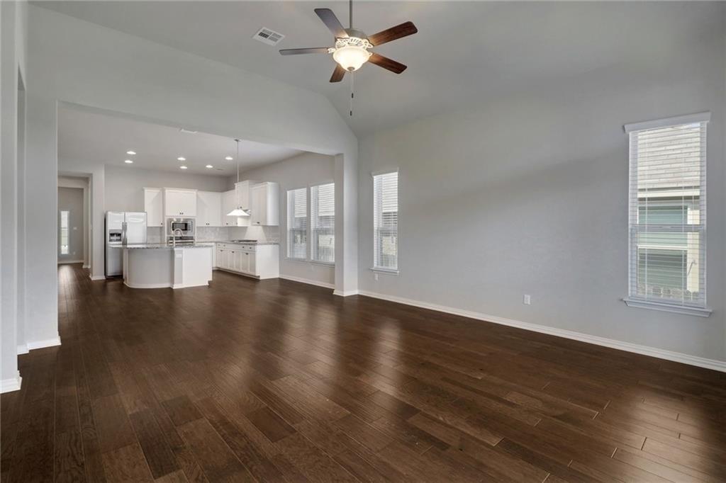 624 Peregrine Way Leander, TX 78641 - Photo 9 of 27