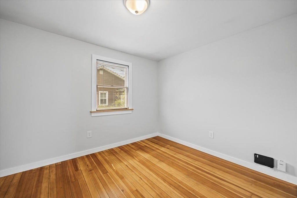 17 Buzzards Bay Avenue Bourne, MA 02532 - Photo 15 of 30