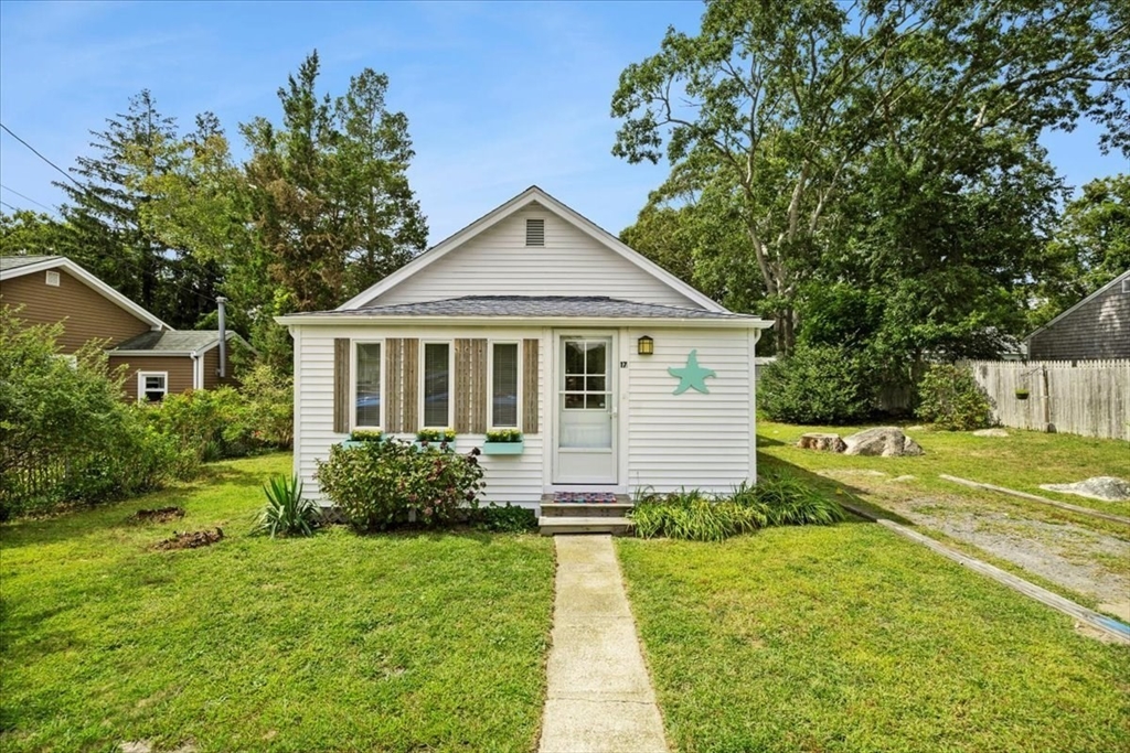 17 Buzzards Bay Avenue Bourne, MA 02532 - Photo 2 of 30