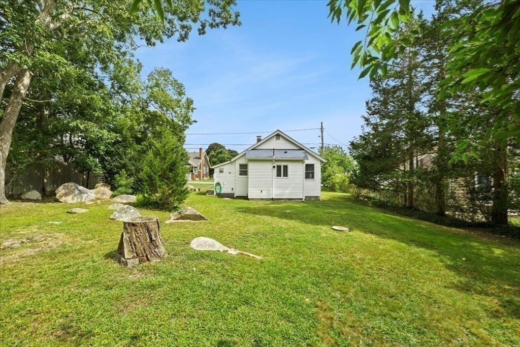 17 Buzzards Bay Avenue Bourne, MA 02532 - Photo 26 of 30