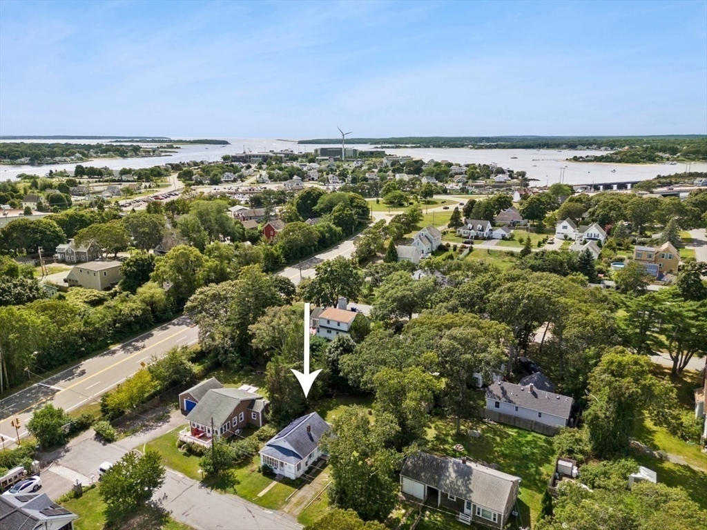 17 Buzzards Bay Avenue Bourne, MA 02532 - Photo 3 of 30