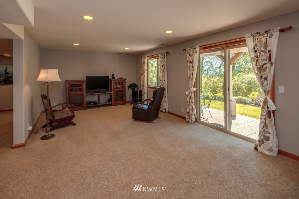 1776 Academy Road Bellingham, WA 98226 - Photo 13 of 25 Gallery Image 13