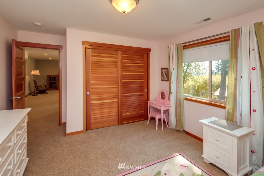 1776 Academy Road Bellingham, WA 98226 - Photo 16 of 25 Gallery Image 16