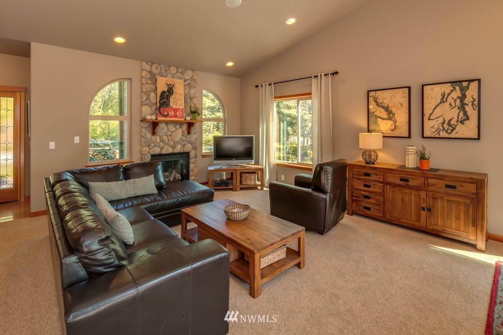 1776 Academy Road Bellingham, WA 98226 - Photo 3 of 25 Gallery Image 3