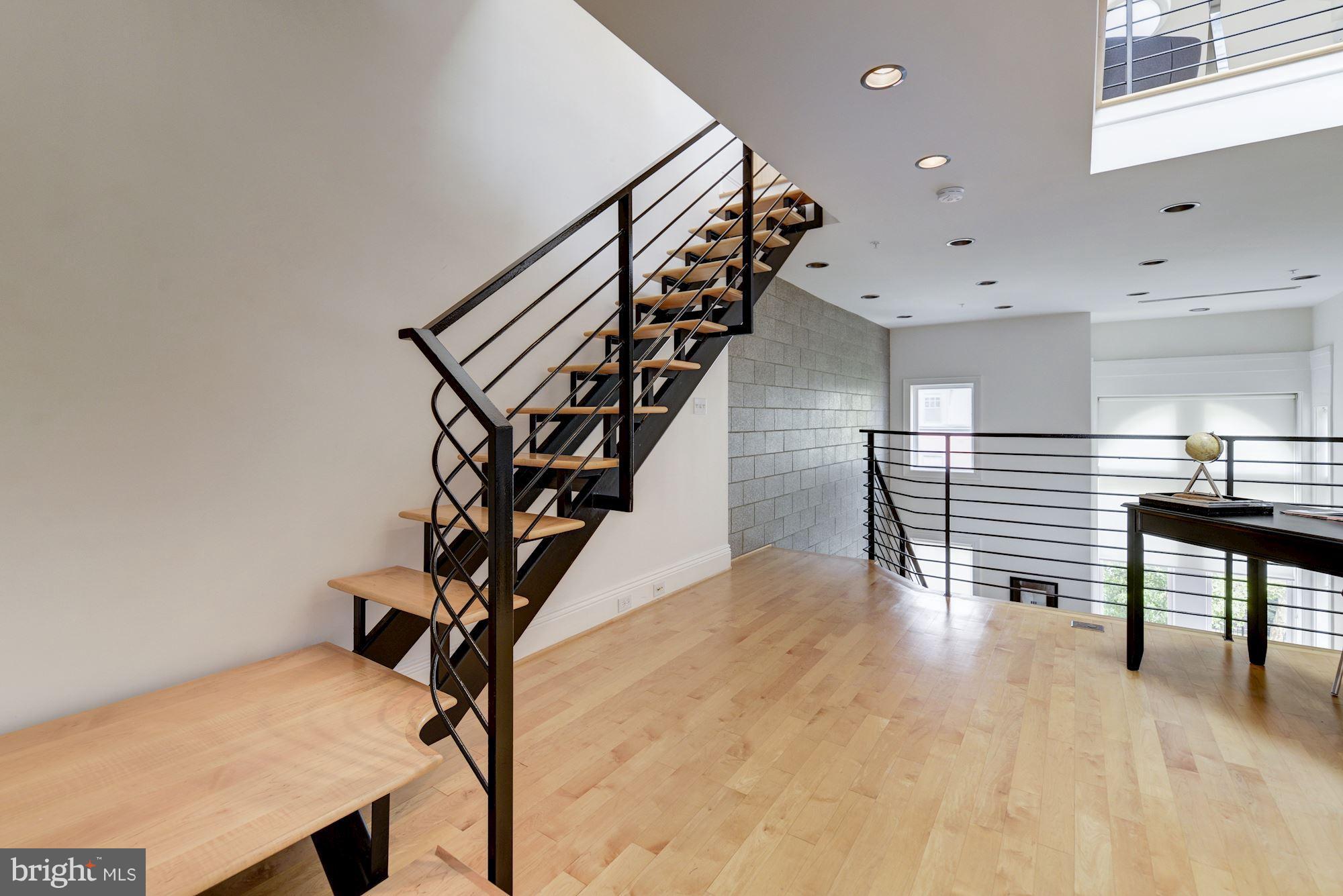 1916 12th Street Northwest, Unit 2 Washington, DC 20009 - Photo 12 of 23 Office (2 of 2)