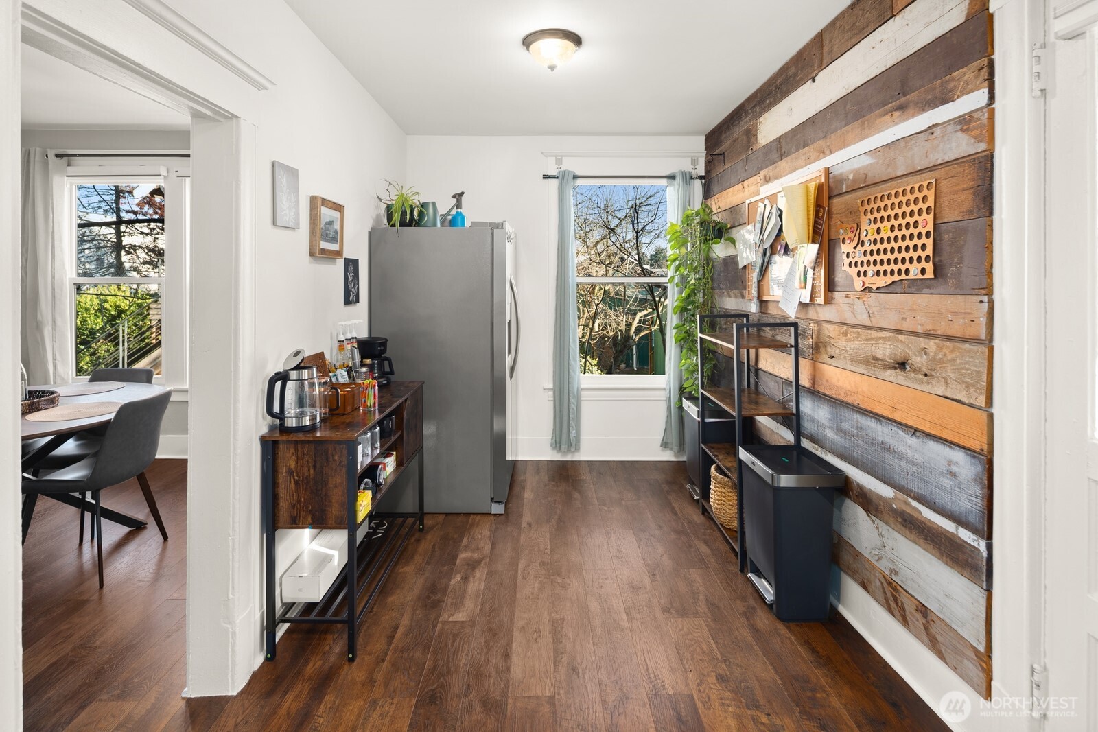2011 East James Street Seattle, WA 98122 - Photo 12 of 40
