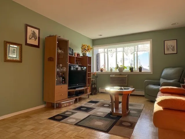 $162,700 | 4623 North Chester Avenue, Unit 105, Chicago, IL 60656