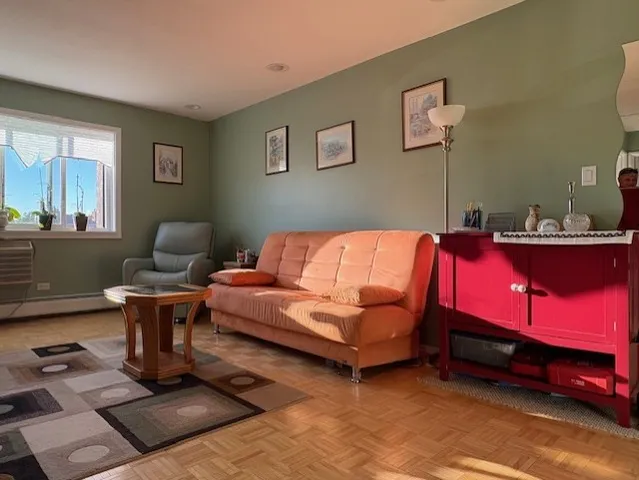 $162,700 | 4623 North Chester Avenue, Unit 105, Chicago, IL 60656