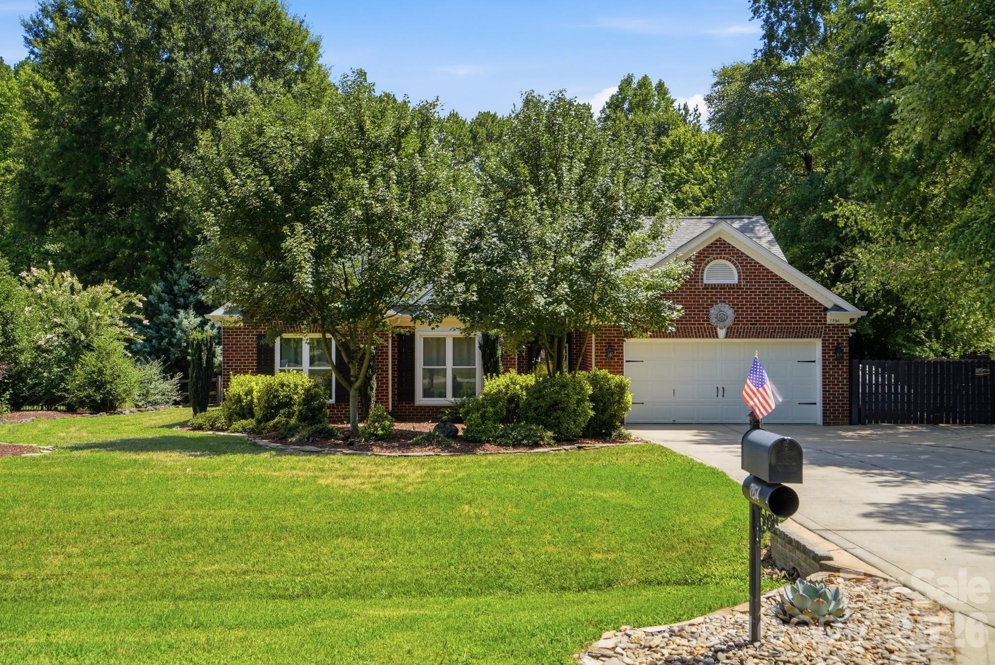 7254 Pine Ridge Drive Denver, NC 28037 - Photo 2 of 48
