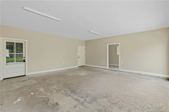 $464,000 | 5831 South 40 Court, Iowa, LA 70647