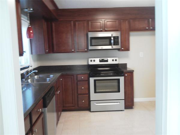 50 Steuben Street Springfield, MA 01151 - Photo 3 of 16 Gallery Image 3