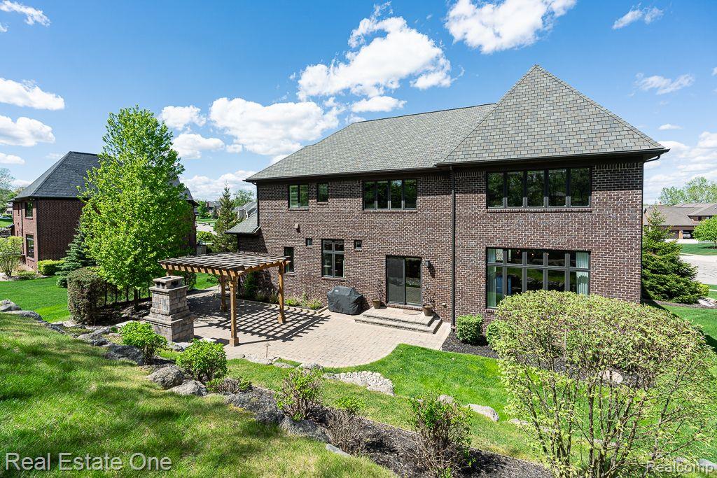611 Wellington Circle Rochester Hills, MI 48309 - Photo 4 of 70