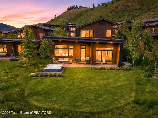$3,500,000 | 14235 Wullf Way, Unit LC # 209, Jackson, WY 83001