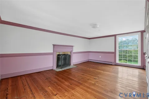 a view of entryway with a front door