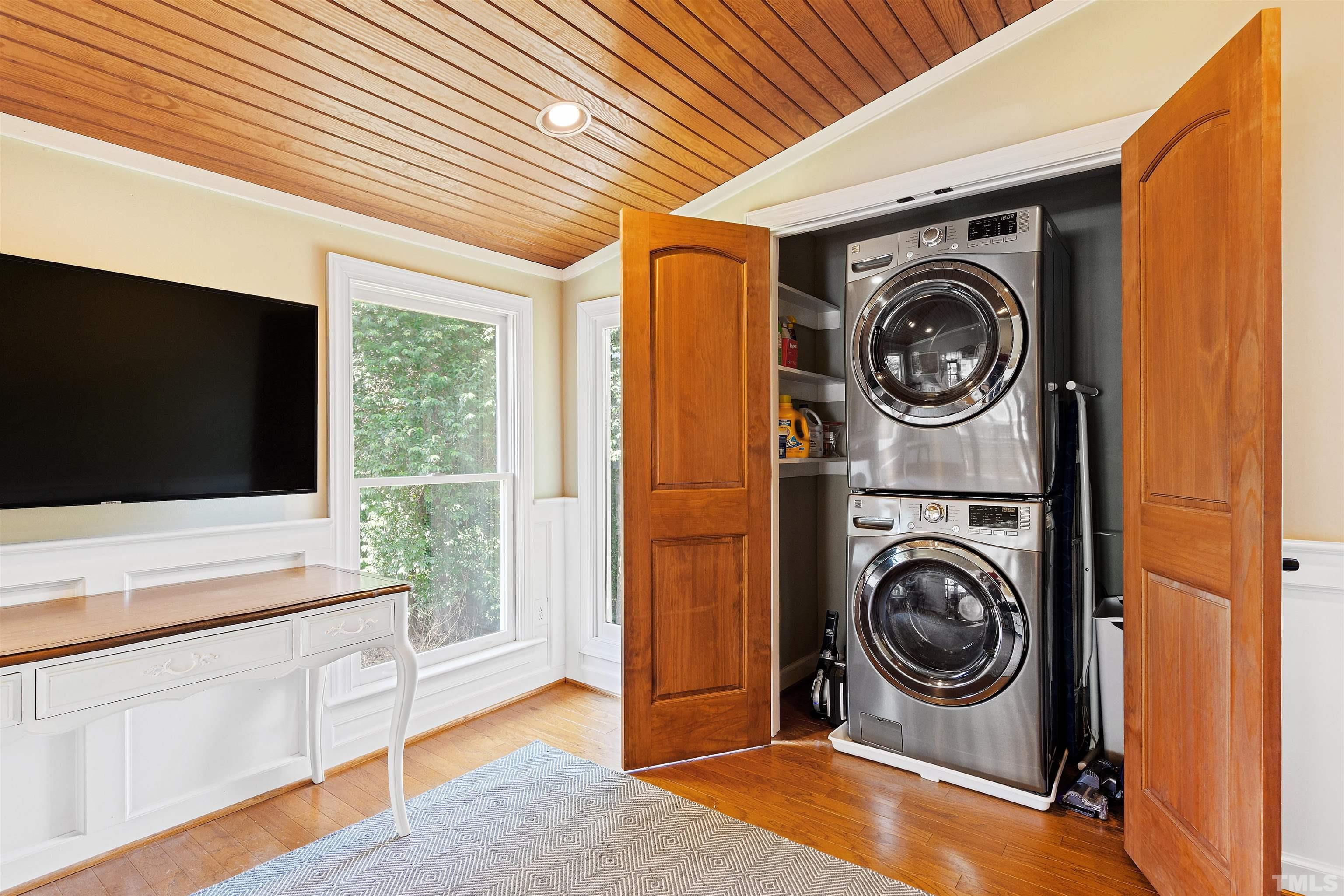 2960 Claremont Road Raleigh, NC 27608 - Photo 20 of 47 a utility room with sink dryer and washer