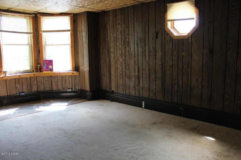 611 Spring Street Hawley, PA 18428 - Photo 13 of 15