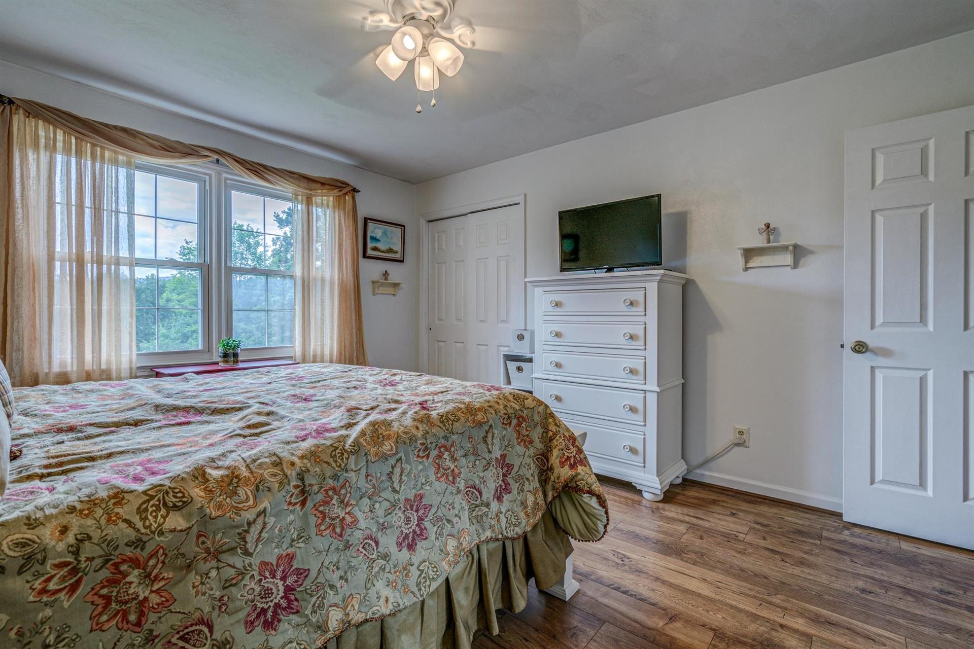 162 Ridgeview Road Blue Ridge, VA 24064 - Photo 26 of 32 Bedroom