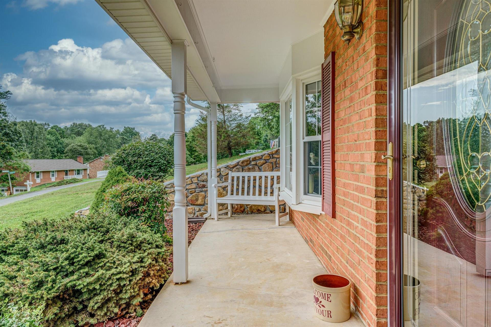 162 Ridgeview Road Blue Ridge, VA 24064 - Photo 4 of 32 Front Porch