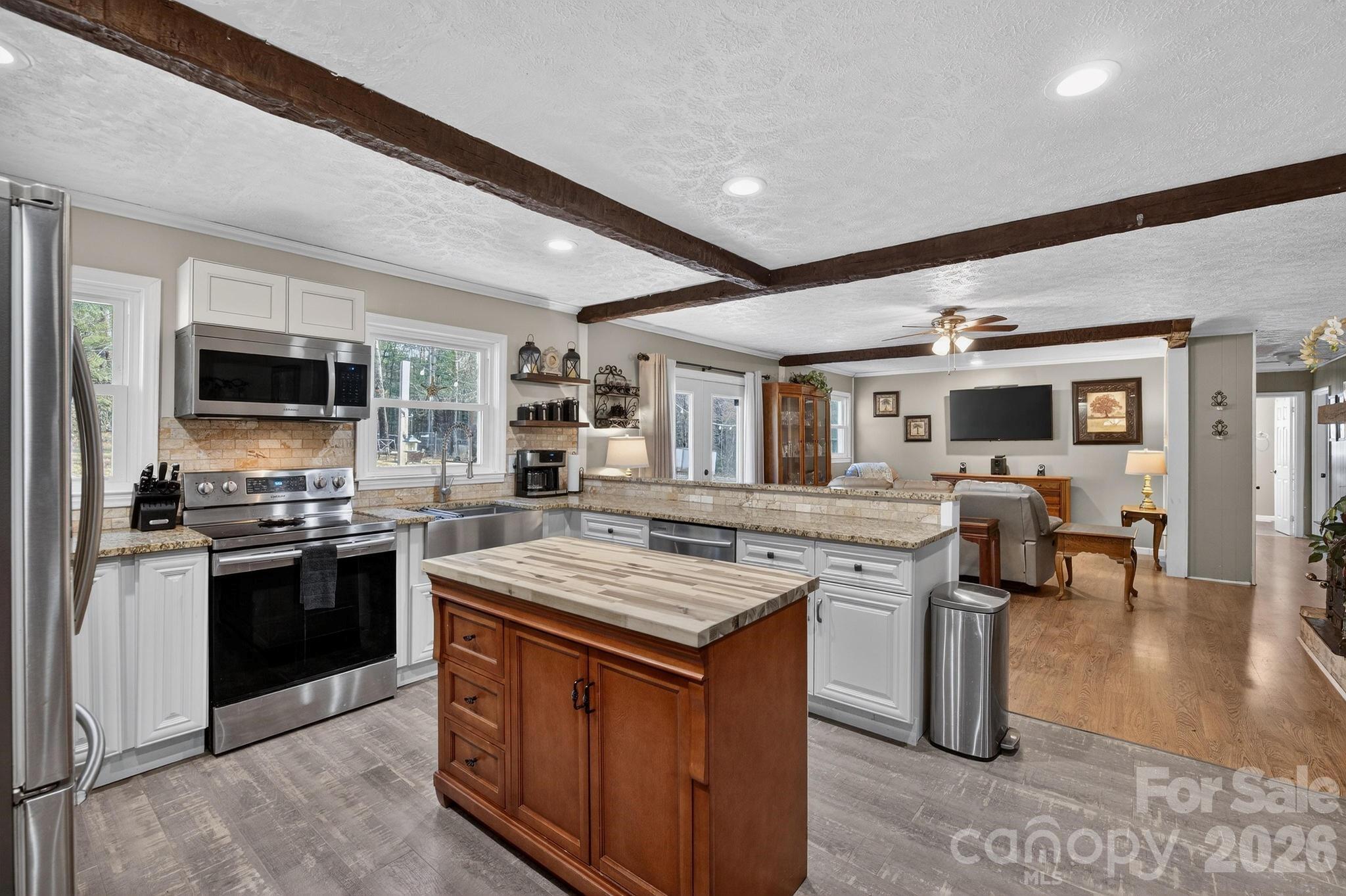 3306 Christie Road Hudson, NC 28638 - Photo 7 of 37