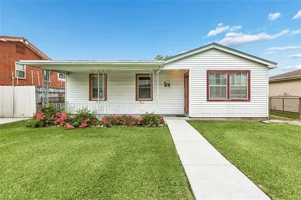 $129,000 | 52 Creagan Avenue, Gretna, LA 70053