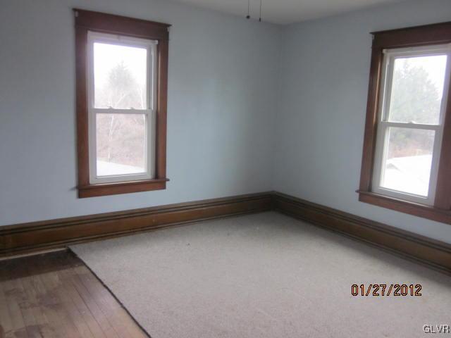 1126 Main Road Lehighton Borough, PA 18235 - Photo 5 of 12 Gallery Image 5