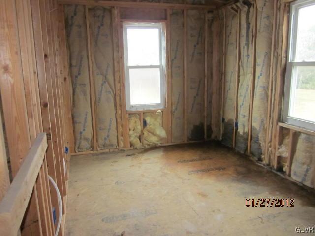 1126 Main Road Lehighton Borough, PA 18235 - Photo 10 of 12 Gallery Image 10