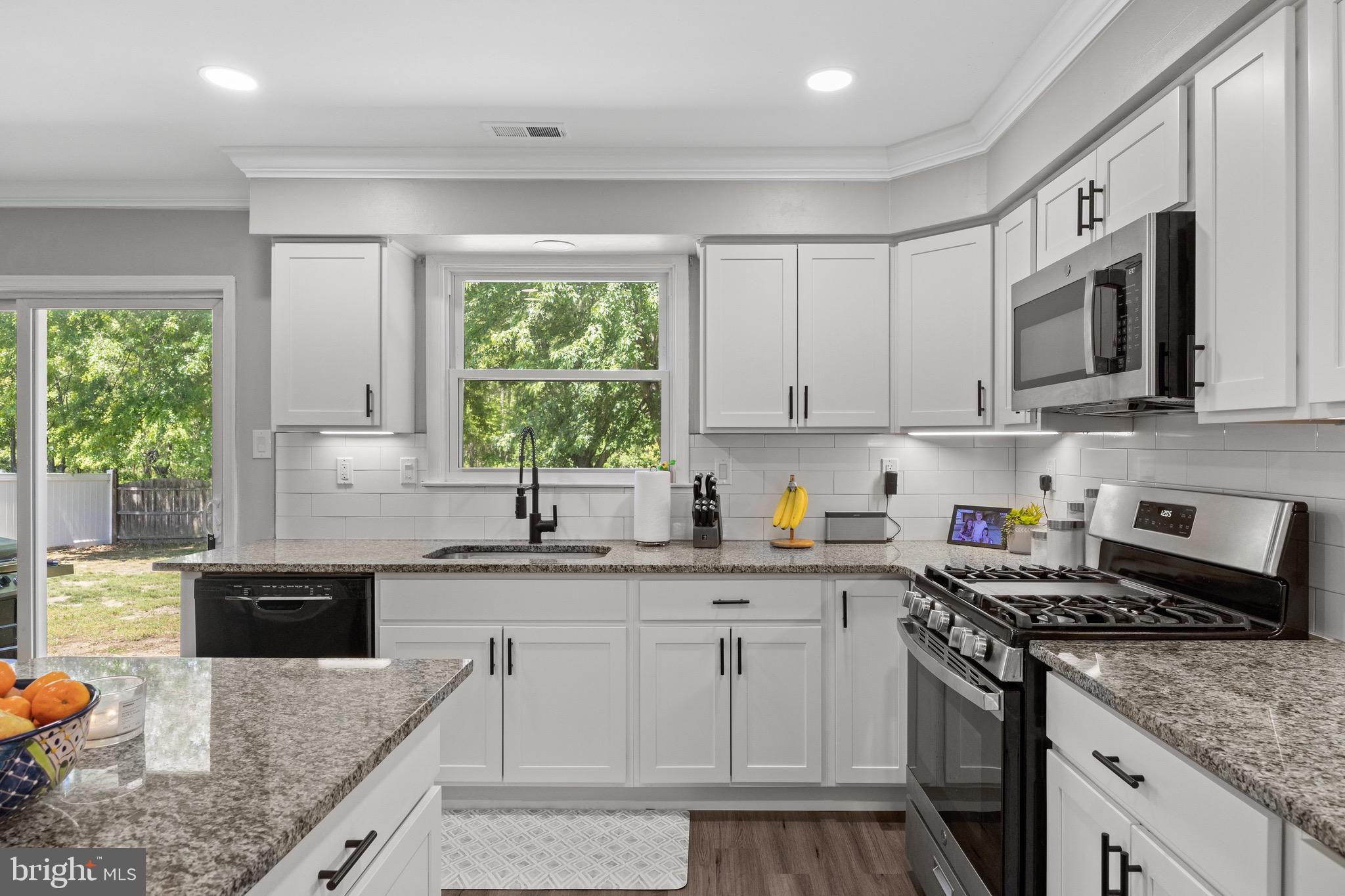 29 Chelsea Road Mount Holly, NJ 08060 - Photo 8 of 36