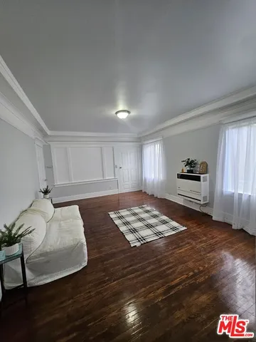 $3,600 | 2932 1/2 Normandie Avenue, Los Angeles, CA 90007