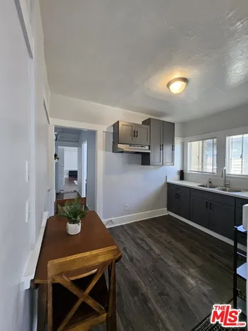 $3,600 | 2932 1/2 Normandie Avenue, Los Angeles, CA 90007