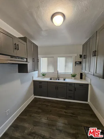 $3,600 | 2932 1/2 Normandie Avenue, Los Angeles, CA 90007