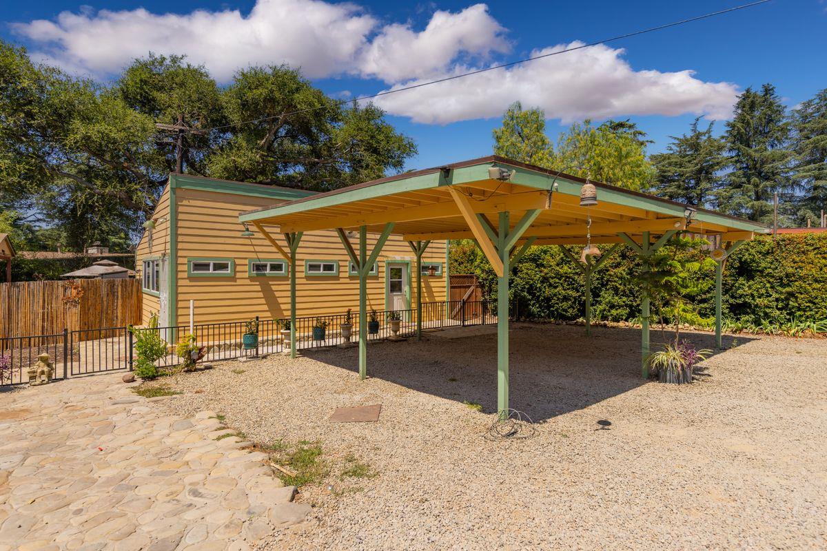 11604 North Ventura Avenue Ojai, CA 93023 - Photo 17 of 24