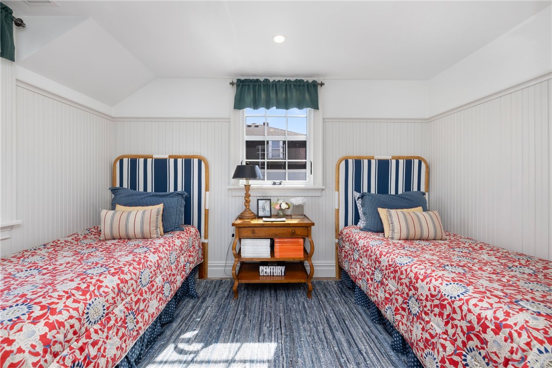 9 Anthony Street Newport, RI 02840 - Photo 30 of 43