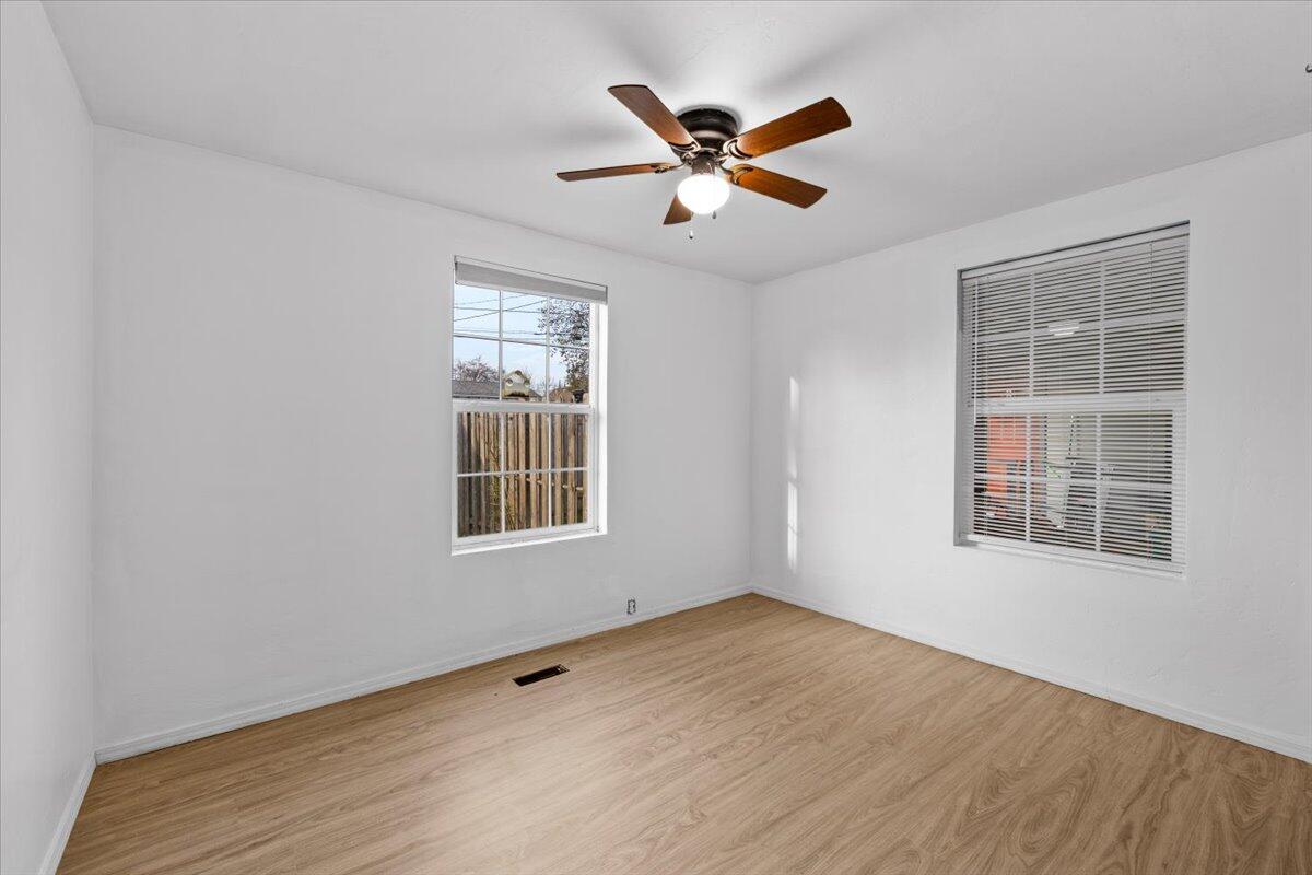 415 Summit Avenue Medford, OR 97501 - Photo 16 of 43 14-CI_0606