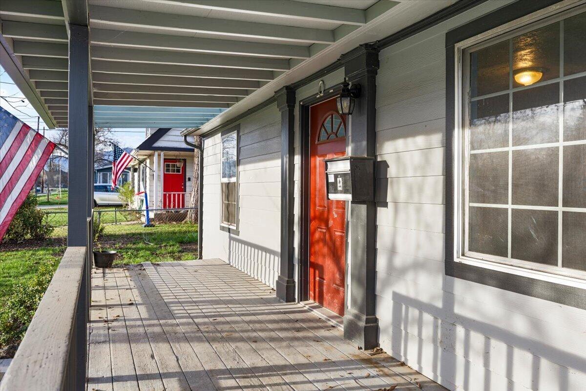 415 Summit Avenue Medford, OR 97501 - Photo 6 of 43 04-CI_0555